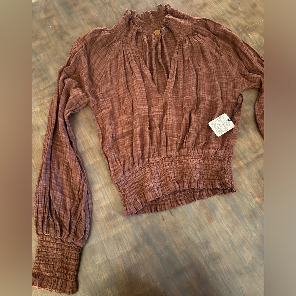 Free People NWT XS ruched shirt